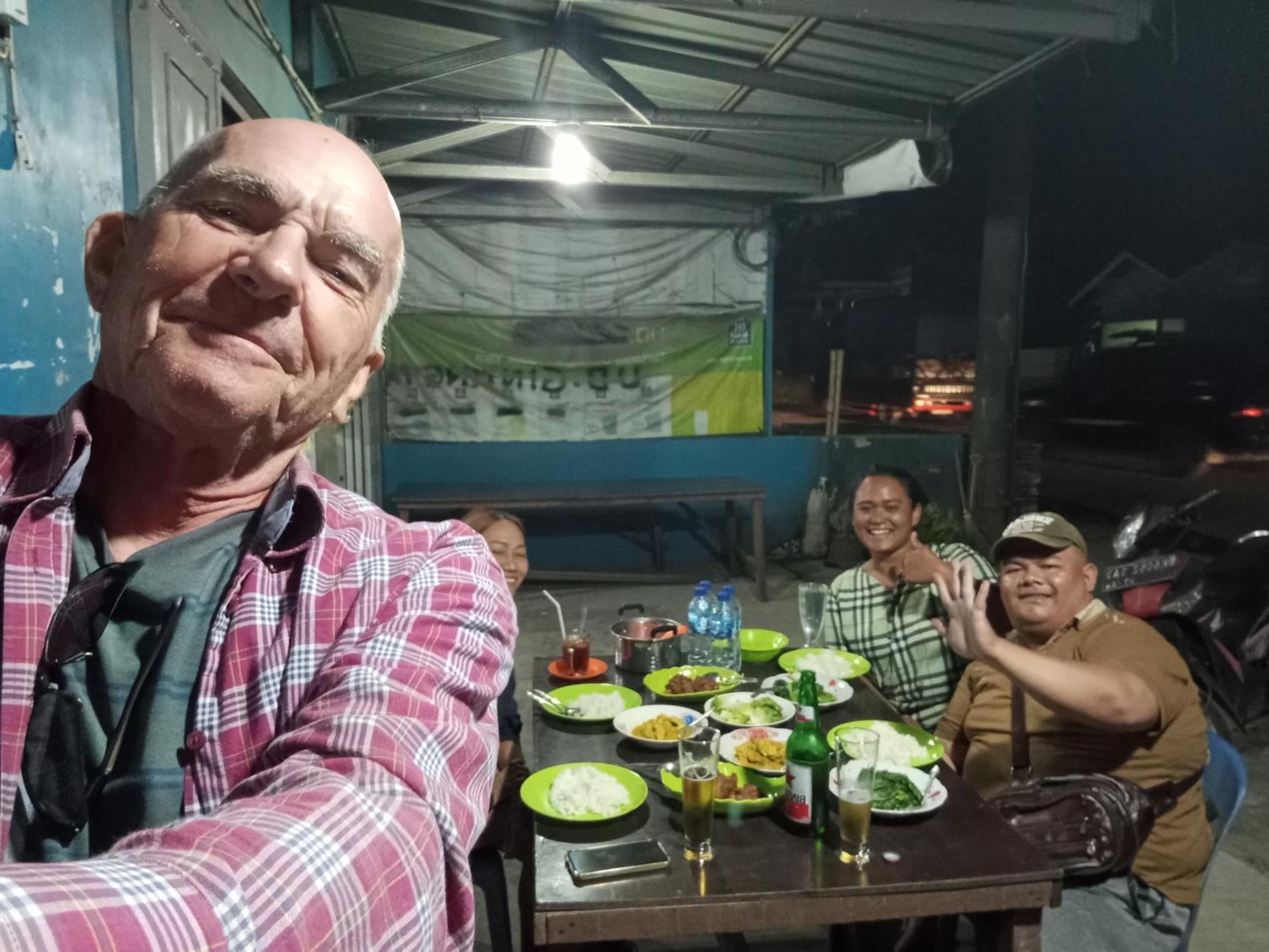 Vulkaan Homestay Berastagi Zewnętrze zdjęcie